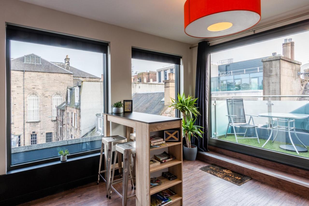 Code Pod - The Loft - Хостел *